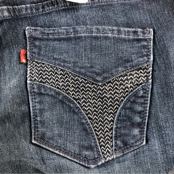 NWT Levis Sz33 Bold Curve Classic Straight Leg Jeans, Emroidered - Picture 5 of 15